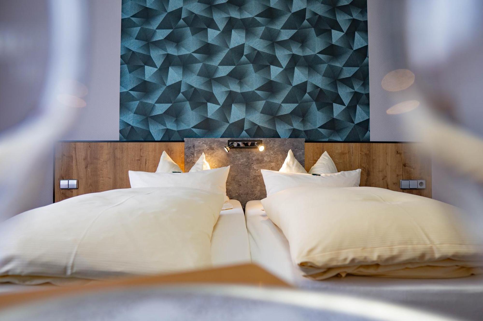 Hotel Neustaedter Hof Schwarzenberg  Bagian luar foto