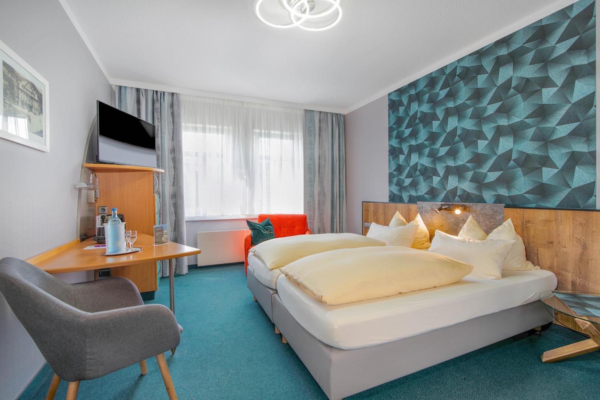 Hotel Neustaedter Hof Schwarzenberg  Bagian luar foto