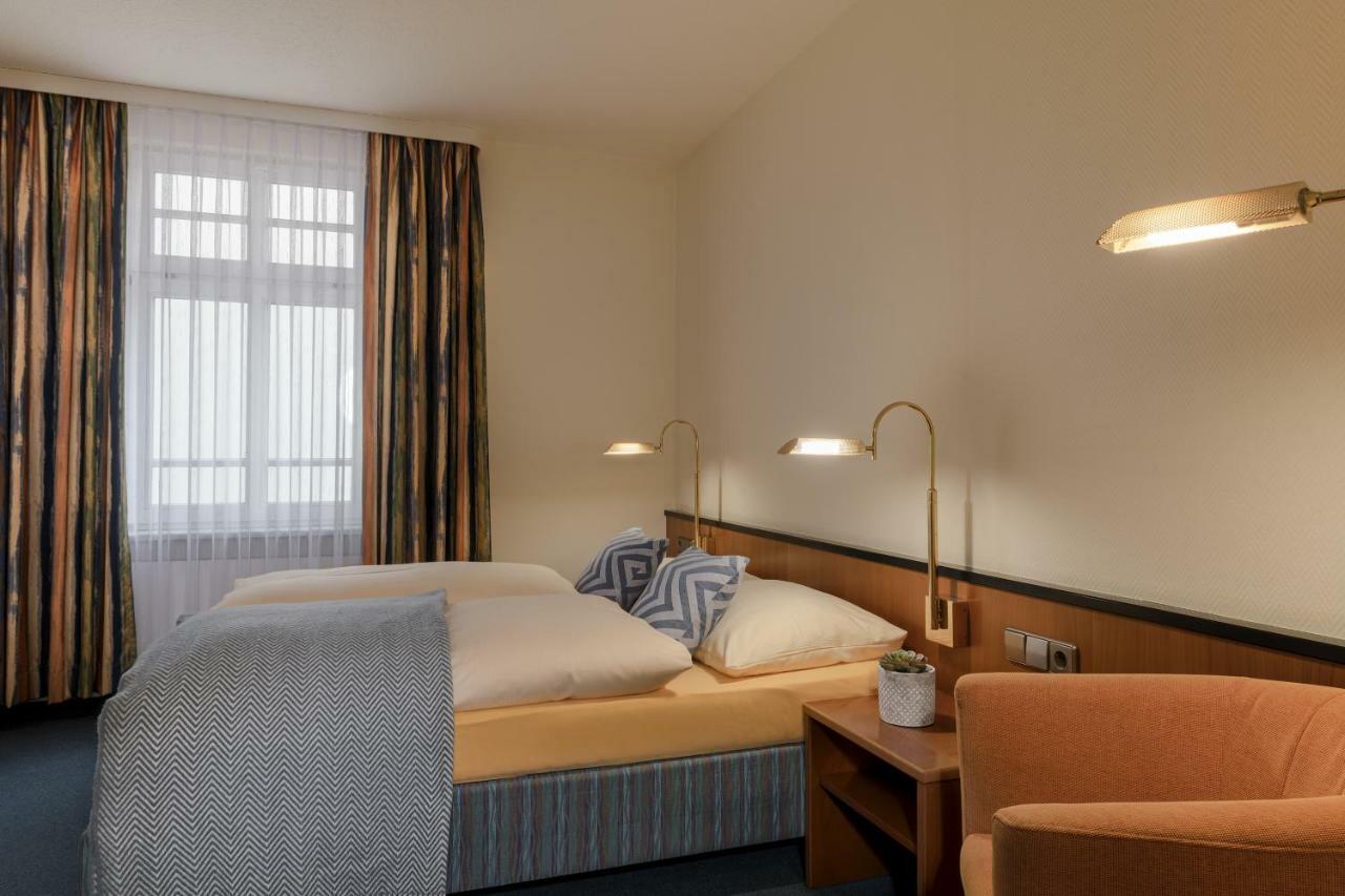 Hotel Neustaedter Hof Schwarzenberg  Bagian luar foto