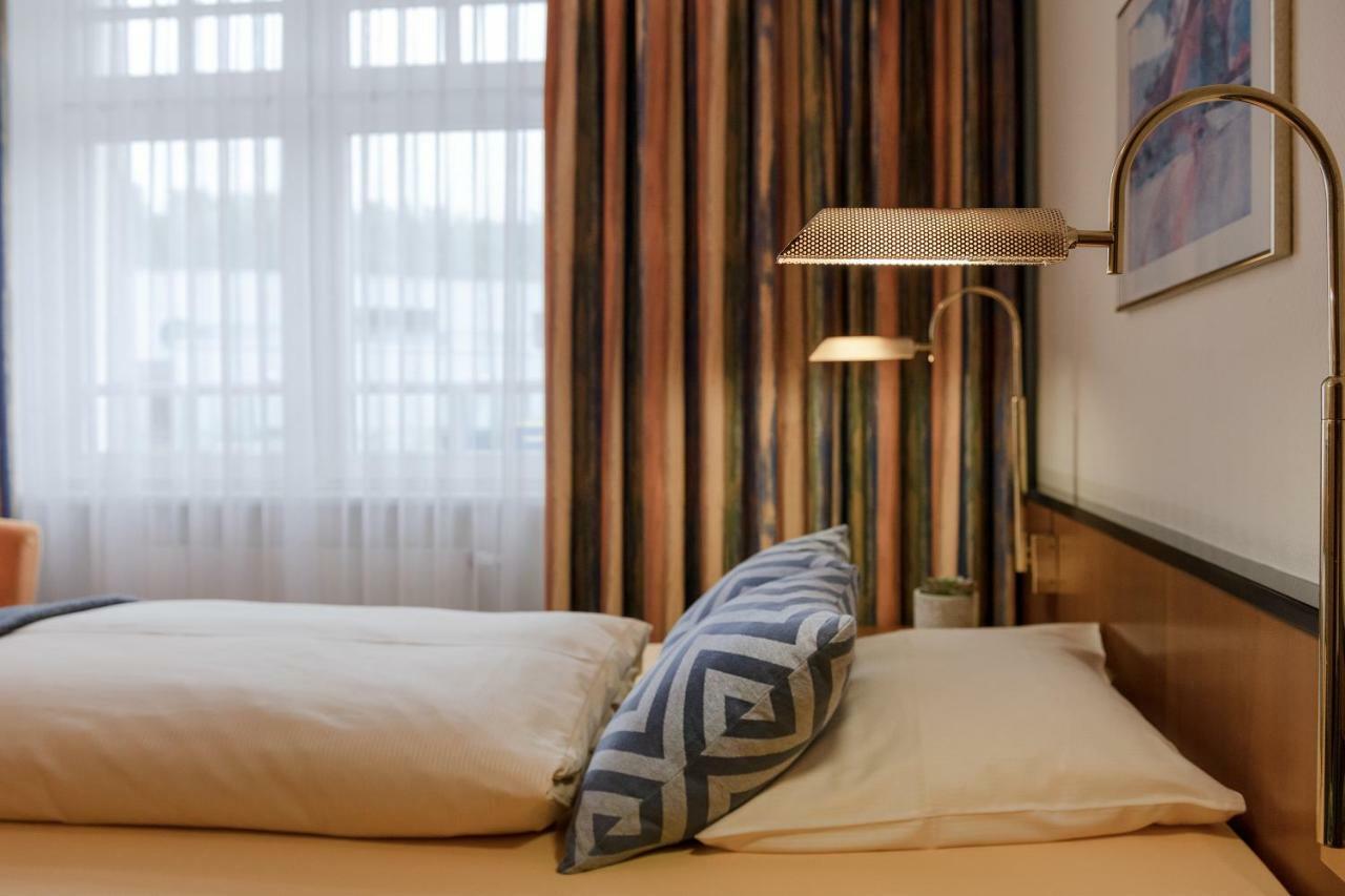 Hotel Neustaedter Hof Schwarzenberg  Bagian luar foto