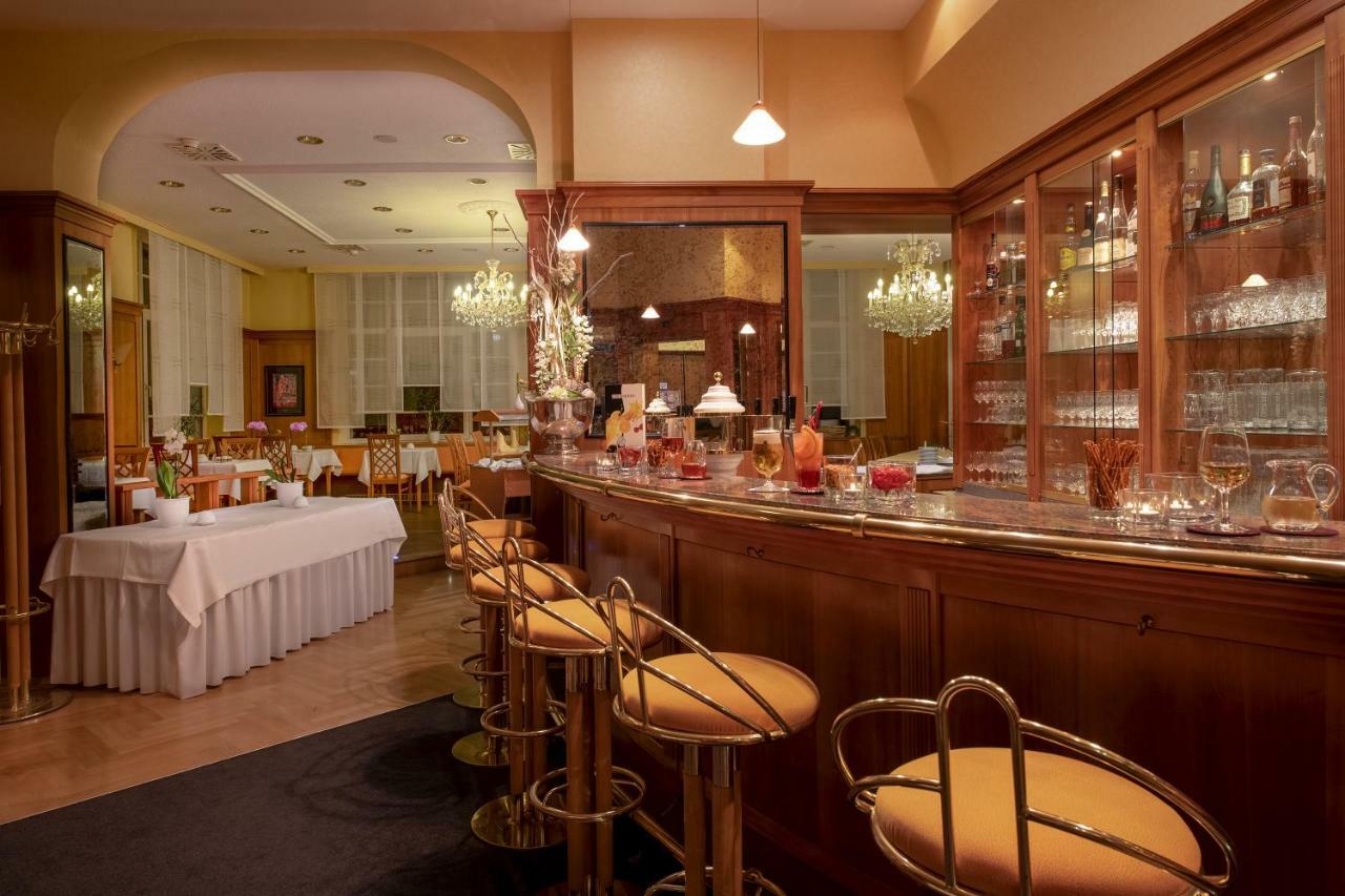 Hotel Neustaedter Hof Schwarzenberg  Bagian luar foto