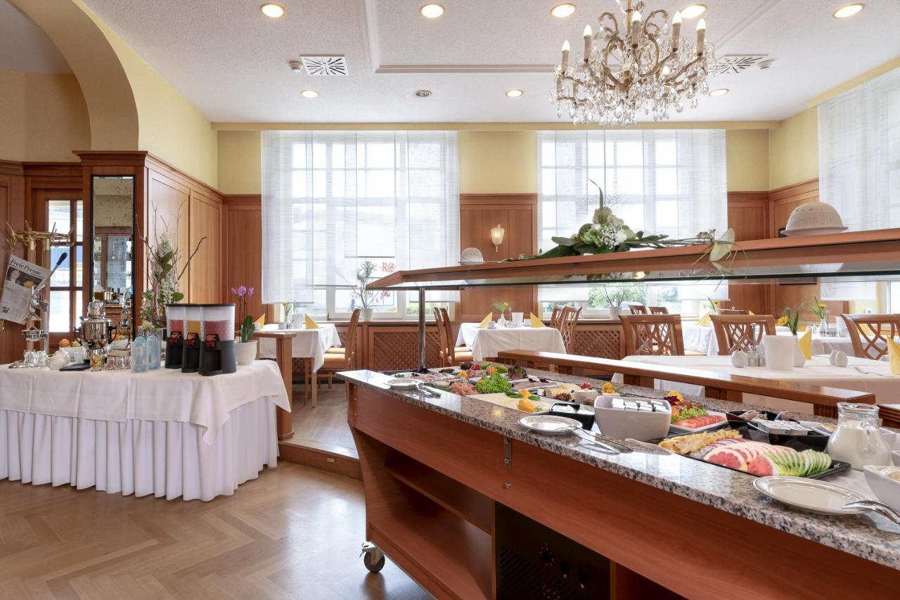 Hotel Neustaedter Hof Schwarzenberg  Bagian luar foto